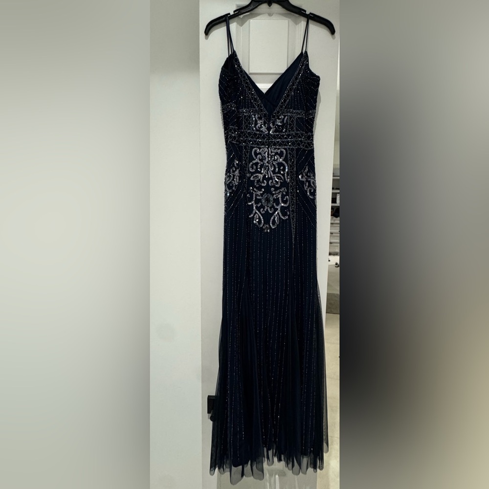Dress - Picture 3 of 4